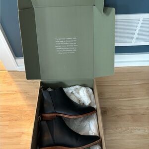 Nisolo Black Ankle Boots